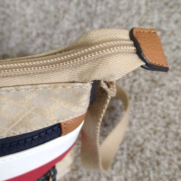 Tommy Hilfiger Triple Zip Crossbody Bag Beige Red White Navy Pre-Owned - Picture 7 of 12